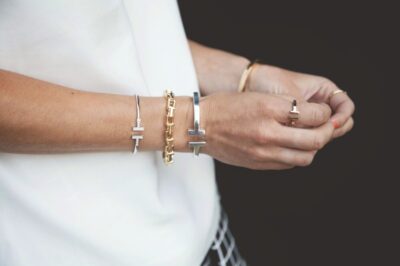 Exploring the World of Bangle Bracelets: A Trendy Accessory for Every Occasion