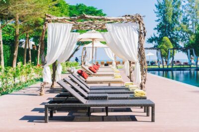 Top Landscape Design Trends in 2024 for Dubai Homes and Businesses