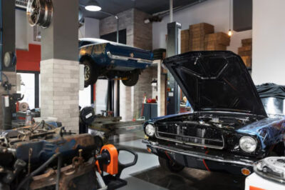 7 Common Services Offered by Car Garages in Dubai