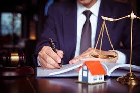 Why Hiring a Real Estate Lawyer is Essential