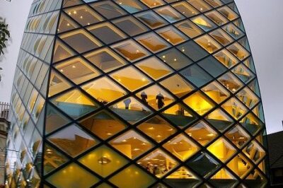 Top Commercial Windows and Doors for Maximizing Office Comfort