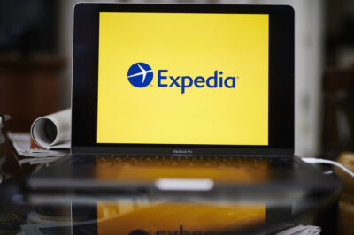how do i get a refund from expedia