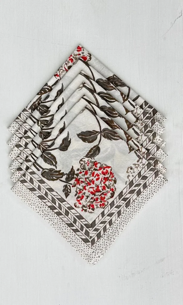 table napkins, dining table napkins online, napkin for table decor, hand crafted napkin sets