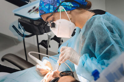 Why Choose a Root Canal Specialist Over a General Dentist?