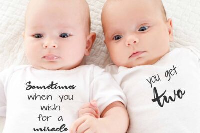 What Are the Most Adorable Twin Outfit Ideas?