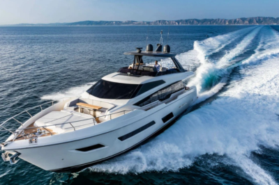 Discover the Magic of the Seas with Boat Rental Singapore and Luxury Yacht Rental Singapore